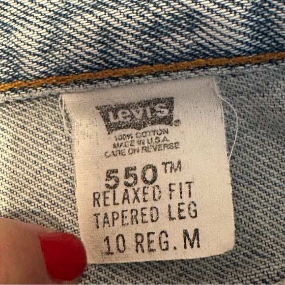 Levi’s 550 Light Wash Relaxed Fit Tapered Leg Jeans Size 10 R… - Picture 2 of 10